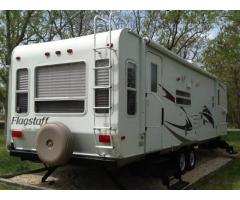 2008 Flagstaff 31' Travel Trailer - $12900 (Riverhead)