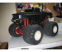 tamiya clodbuster truck with traxxas kits for sale - $350 (brooklyn nyc)