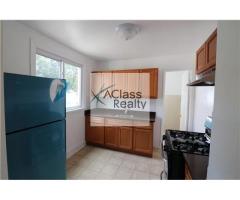 LARGE 3BED APT IN AMAZING LOCATION-- 6MIN TO 7 AND FERRY