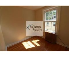 LARGE 3BED APT IN AMAZING LOCATION-- 6MIN TO 7 AND FERRY