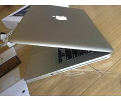 Macbook Pro 13.3 inch intel core i5 4 gb ram 500 hd