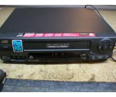 JVC 4-HEAD HI-F-STEREO VCR WITH PLUG & PLAY FOR SALE - $30 (BAYSIDE/QUEENS, NYC)