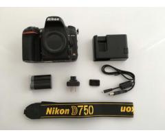 Nikon D750 /iphones 7 plus red / Xbox One X 1TB / Canon EOS 7D