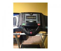 Selling Horizon Fitness Treadmill - like new - $500 (Manorville, NY)