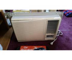 13000 BTU WHITE AIR CONDITIONER WITH ALL EXTRAS FOR SALE -  $88 (STATEN ISLAND, NYC)