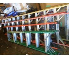 Ladders and roof racks (Copiague/malverne )