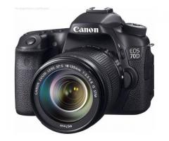 CANON 70D 18-135mm LENS-BRAND NEW IN BOX w/ 40mm LENS & CASE FOR SALE - $1400 (MANHATTAN, NYC)