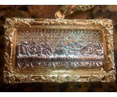 Jesus last supper pendent for sale encrusted with 50 zarconias diamonds - $40 (Manhattan, NYC)