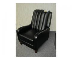 BLACK LEATHER RECLINER FOR SALE - $325 (PLAINVIEW, NY)