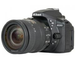 Nikon D5300 DSLR Camera 18-55mm Lens Black NEW for Sale - $700 (Brooklyn, NYC)