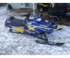 polaris snowmobile for sale - $2200 (lagrange ny)