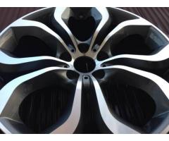 BMW x5 & x6 rims 20x9.5 rear 20x10.5 - $850 (510 Claremont pkwy bx ny 10457)