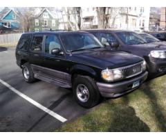 1997 mercury mountaineer SUV awd 5.0 motor for Sale - $2500 (bridgeport, NY)