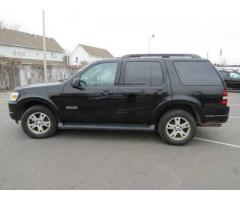 2008 Ford Explorer XLT for Sale 3 Row Seat Leather Sunroof w/ 84K miles - $8900 (new york city, NY)