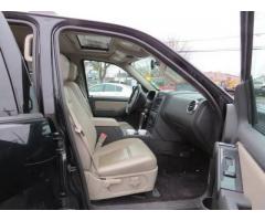 2008 Ford Explorer XLT for Sale 3 Row Seat Leather Sunroof w/ 84K miles - $8900 (new york city, NY)