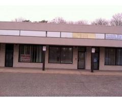 $4000 / 2000ft2 - Commercial Place for Rent in Busy Retail Center - (Center Moriches, NY)