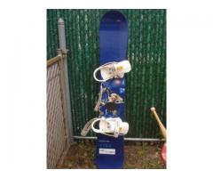 Salomon Ivy 54 snowboard w/bindings for Sale - $100 (Bellerose, NY)
