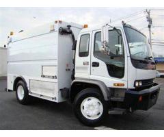 2002 GMC T7500 12FT ENCLOSED UTILITY SERVICE TRUCK FOR SALE - $20000 (ISLAND PARK, NY)