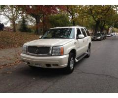 2004 CADILLAC ESCALADE SUV FOR SALE AWD LUXURY PKG GREAT LOOKING CLEAN CARFAX - $9200 (BROOKLYN)