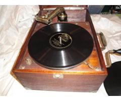 Antique Phonographs and an Edison Machine for Sale - $1475 (Great Neck, NY)