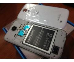 UNLOCKED SAMSUNG GALAXY S4 4G LTE IN BOX PLASTICS - (Babylon, NY)