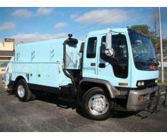 1999 GMC T7500 TRUCK FOR SALE ENCLOSED BODY w/ COMPRESSOR & BACKHOE - $20000 (ISLAND PARK, NY)