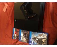 A1 condition PS4 Bundle | Cash or Trade - $200 (Battery Park, NYC)