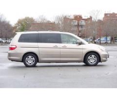 2005 Honda Odyssey EX-L Minivan for Sale Power Doors All Clean - $6950 (Jackson Heights, NYC)