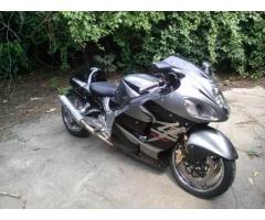 2005 suzuki hayabusa GSXR 1300 - $6500 (WOODSIDE)