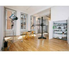 $26583 / 5500ft² - Loft on Broadway with hardwood floors, high ceilings (Greenwich Village)
