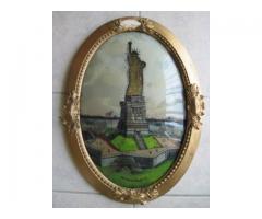 Vintage Reversed Painting Statue of Liberty in Oval Frame - $150 (Chelsea, NY)