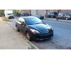 2013 Mazda 3 I-sv 4 door sedan black w/ 26k miles for sale - $10995 (brooklyn, NYC)