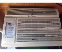 Friedrich 14,000 btu air conditioner for sale works great! - $200 (Brooklyn, NYC)