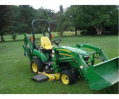 John Deere 23O5 TLB 4WD