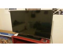 Samsung 40in 4K Smart TV for Sale - $250 (Battery Park, NYC)
