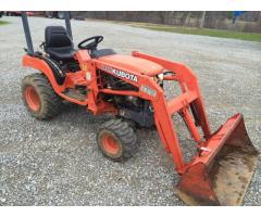 2005 Kubota BX2200 4x4 Tractor W/ Front End Loader. HST Trans!!! - (New York)