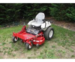Exmark Lazer Z 44" Cut Zero Turn Riding Mower for Sale - $3200 (Suffolk County, NY)