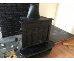 wood burning stove - $300 (farmingville, NY)
