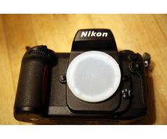Nikon F100 Body Like New - $200 (Financial District)