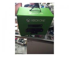 xbox one with kinect brand new, with headset and call of duty ghost - $400 (manhattan, nyc)